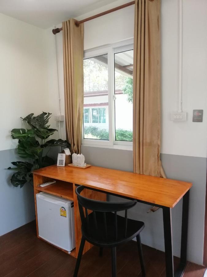Sameikei Homestay Phrae Exteriör bild